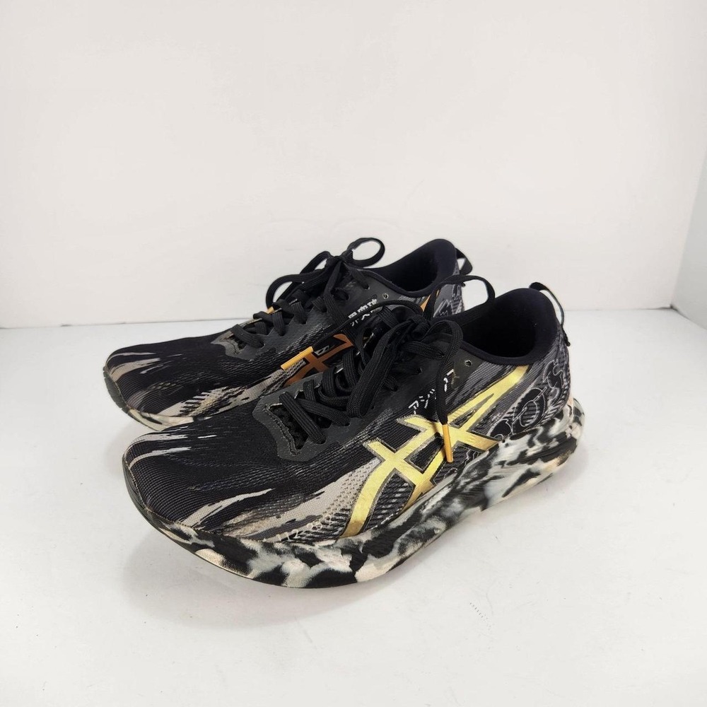 ASICS Novablast 4 Women's Size 8 Black Gold Running Shoes Athletic Sneakers